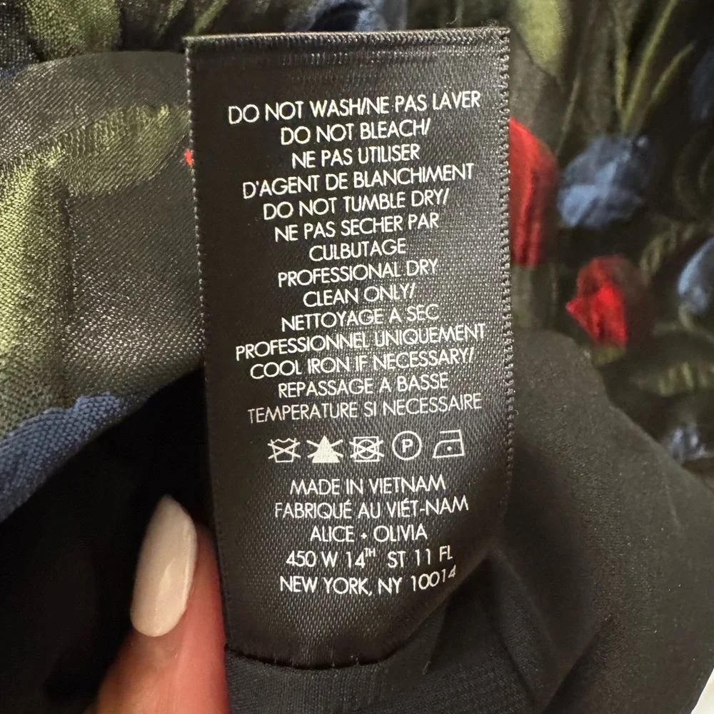 Alice + Olivia Black Floral Jacquard Babydoll Dress with Red & Blue Tulips - Picture 10 of 11